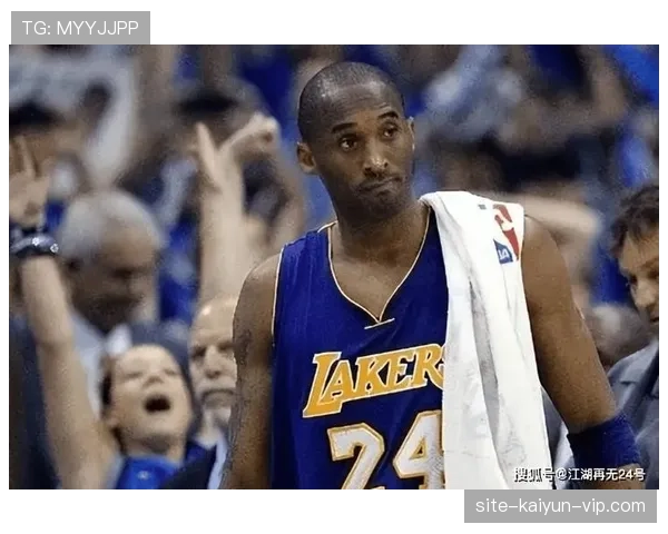 科比突破对位防守拉开空间助湖人关键时刻得分提升
