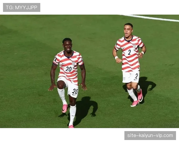巴洛贡破门后染红:美国2-0波黑晋级世界杯16强 巴洛贡破门后染红:美国2-0波黑晋级世界杯16强